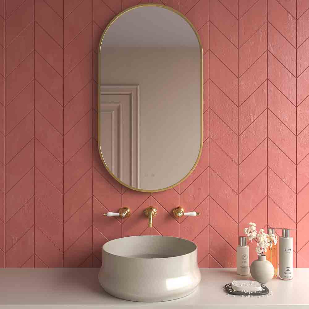 Espejo ovalado FLOCK sin luz, con canto o marco pintado y acabado en oro, con protección anticorrosión